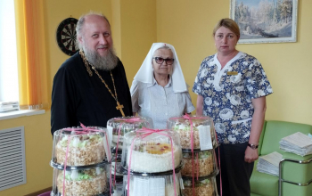 Иерей Александр Лукьянович поздравил медицинских работников с профессиональным праздником