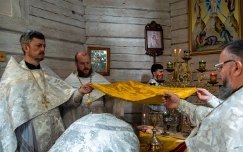 Протоиерей Александр Вербило сослужил владыке Вениамину в храме Преображения Господня в д. Грицковичи