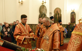 Всенощное бдение в кафедральном соборе Воскресения Христова