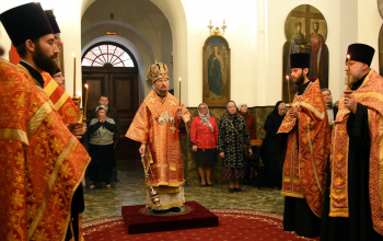 Всенощное бдение в кафедральном соборе Воскресения Христова