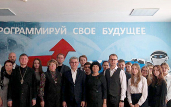 Священник принял участие в диалоговой площадке по вопросам материнства и детства, здоровых взаимоотношений в семье