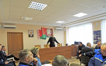 Иерей Артемий Щербицкий встретился с работниками  ОАО «Борисовский завод Автогидроусилитель»