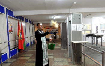 Иерей Артемий Щербицкий встретился с работниками  ОАО «Борисовский завод Автогидроусилитель»