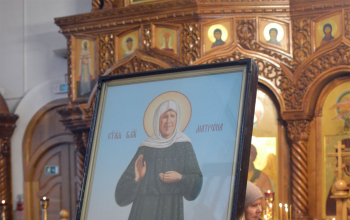 В храм Рождества Христова  доставлен ковчег с частицей мощей и икона святой Матроны Московской