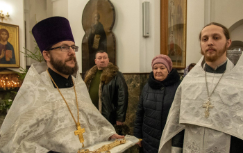 Великая вечерня и Литургия св. Василия Великого в кафедральном соборе Воскресения Христова