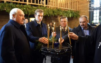 Президент Беларуси  посетил храм Рождества Пресвятой Богородицы в Хатыни