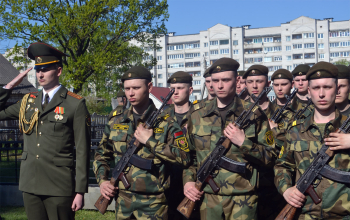 Возложения цветов в честь Дня Победы