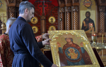 Логойская икона Божией Матери «Знамение» в храме Рождества Христова