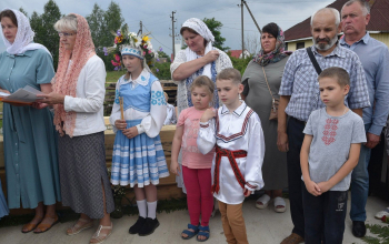 Закладка капсулы в основание строящегося Петропавловского храма д. Неманица