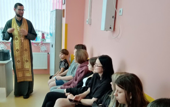 Иерей Артемий Прокофьев посетил детское отделение ЦРБ
