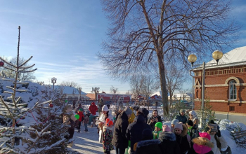 Ярмарка на приходе кафедрального собора Воскресения Христова 
