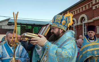 Ковчег с частицей Пояса Пресвятой Богородицы доставлен в кафедральный собор