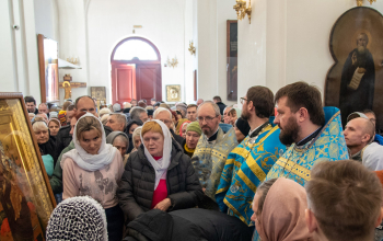 Ковчег с частицей Пояса Пресвятой Богородицы доставлен в кафедральный собор