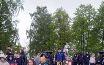 Возложения венков и цветов в д. Маковье