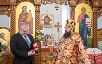 Архипастырь поздравил руководство города с Пасхой Христовой