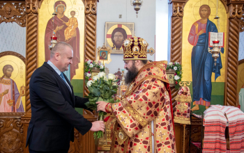 Архипастырь поздравил руководство города с Пасхой Христовой