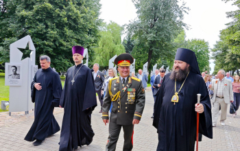 Епископ Амвросий и духовенство приняли участие в торжествах, посвященных Дню Независимости