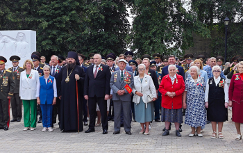 Епископ Амвросий и духовенство приняли участие в торжествах, посвященных Дню Независимости