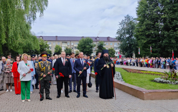 Епископ Амвросий и духовенство приняли участие в торжествах, посвященных Дню Независимости