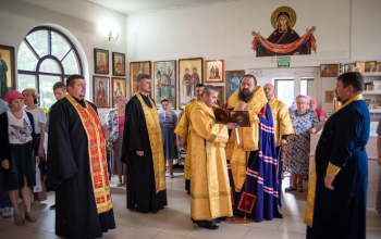 Епископ Амвросий возглавил всенощное бдение в Борисо-Глебском приходе