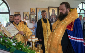Епископ Амвросий возглавил всенощное бдение в Борисо-Глебском приходе