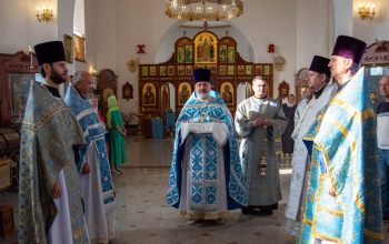 Божественная литургия в храме святого Архангела Михаила аг. Зембин
