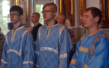 Литургия и молебные пения в храме Рождества Христова