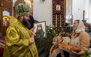 Божественная литургия в день памяти преподобного Амвросия Оптинского