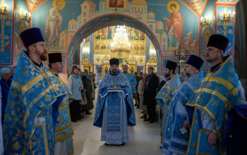 Архиерейская Божественная литургия в храме иконы Божией Матери «Избавительница» г. Жодино