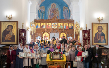 Награждение сотрудников епархии и собора епархиальными и архиерейских наградами