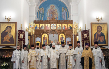 Освящение нового каменного престола в кафедральном соборе