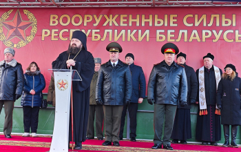 Принятия военной присяги в военном городке Печи
