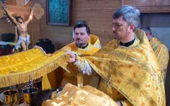 Протоиерей Александр Вербило сослужил епископу Амвросию в храме Рождества Пресвятой Богородицы аг. Худовцы