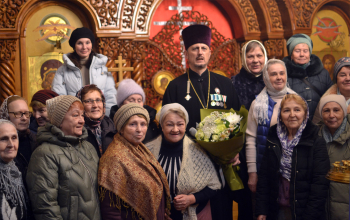 Прихожане храма Рождества Христова поздравили о. Александра с юбилеем