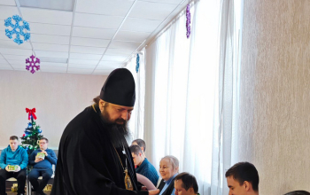 Владыка Амвросий посетил ТЦСОН Борисовского района