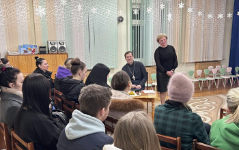 Иерей Артемий Щербицкий провёл беседу с родителями в детском саду № 44