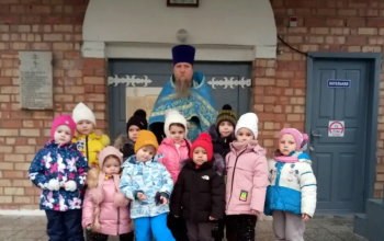 Воспитанники старшей группы детского сада посетили храм святителя Николая Чудотворца