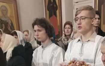 Праздничное богослужение в храме Рождества Христова