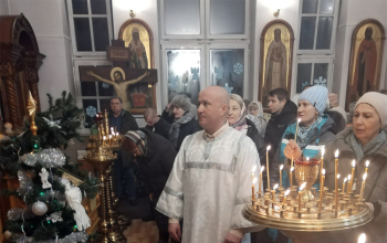 Праздничное богослужение в храме Рождества Христова