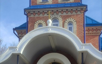 Представители трудового коллектива ОАО "Здравушка-милк" посетили храм Рождества Христова