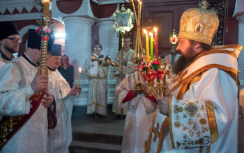 Пасха 2025: Архиерейское богослужение в кафедральном соборе Воскресения Христова