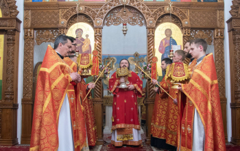 Пасха 2025: Архиерейское богослужение в кафедральном соборе Воскресения Христова