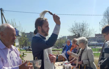 Пасха 2025: Великая Суббота и Пасха в приходе храма Святой Живоначальной Троицы