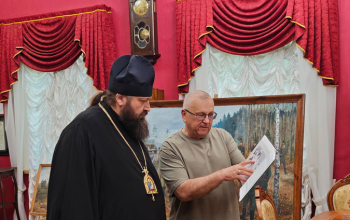 Епископ Амвросий посетил дом-усадьбу Ивана Хрисанфовича Колодеева