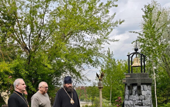 Епископ Амвросий посетил дом-усадьбу Ивана Хрисанфовича Колодеева