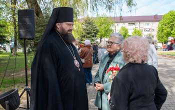 Епископ Амвросий принял участие в митинге в честь 80-летия Победы