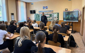 Просмотр фильма и беседа с учащимися СШ № 10