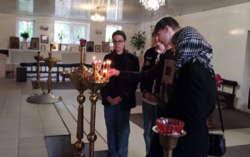 Учащиеся "СШ № 12" в храме Рождества Христова