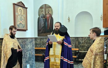 В День Независимости епископ Амвросий совершил благодарственный молебен