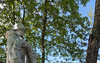 Заупокойная лития на месте обновленного мемориала